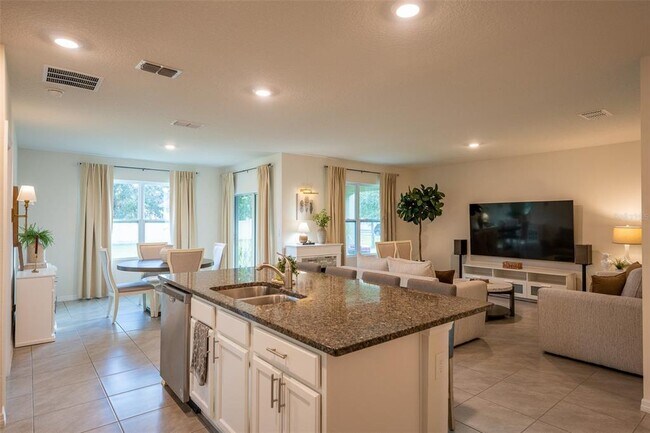 Building Photo - 5230 Bracks Landing Dr