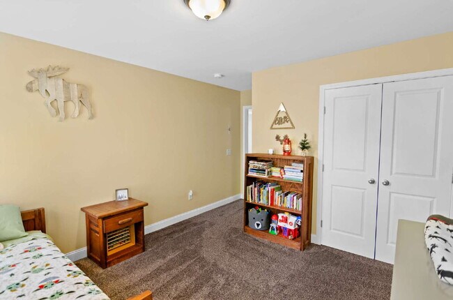 Building Photo - Spacious 4-Bedroom Sanctuary with 3 Full Baths in Hampstead – Your Dream Home Awaits! No pets all...