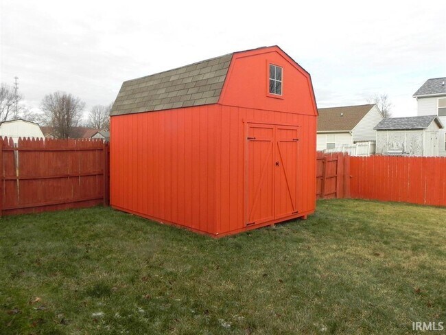 Building Photo - 340 Plantation Way