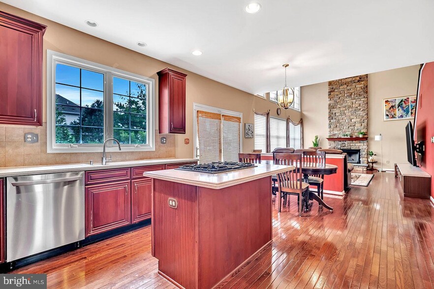 Building Photo - 86 Renfield Dr