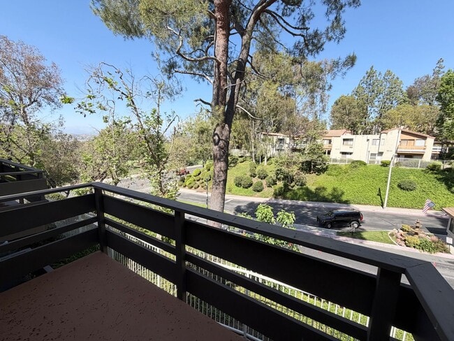 Building Photo - 22734 Lakeway Dr