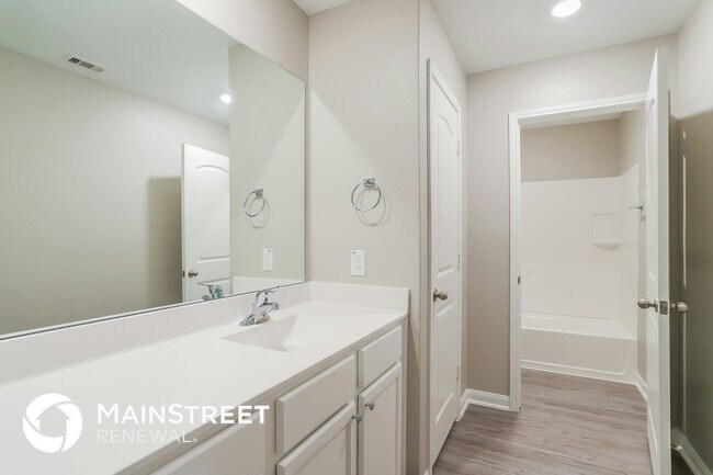 Building Photo - 28049 Irving Dr