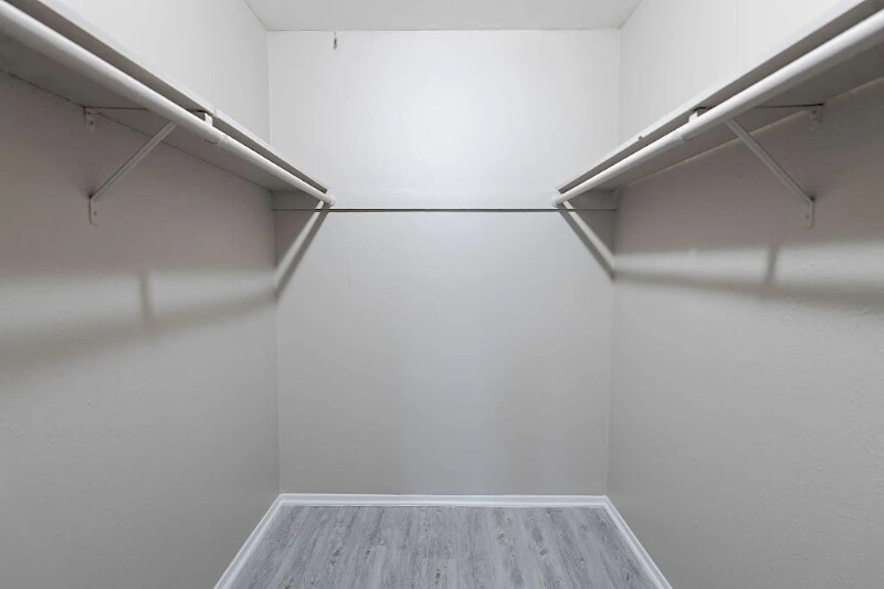 Building Photo - 531 Bedford Rd