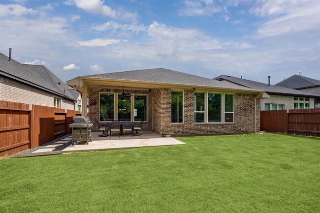 Building Photo - 9727 Birchwood Holw Trl