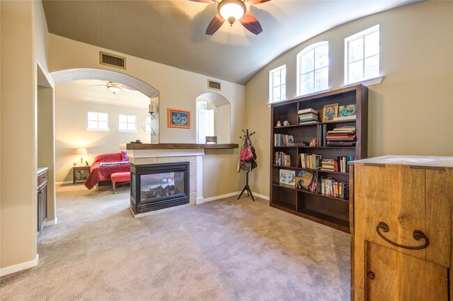 Building Photo - 62 W Mirror Ridge Cir