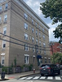 Building Photo - 734 Adams St