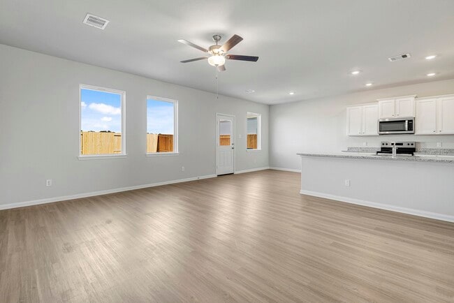 Building Photo - 8202 Burnt Orchid Dr