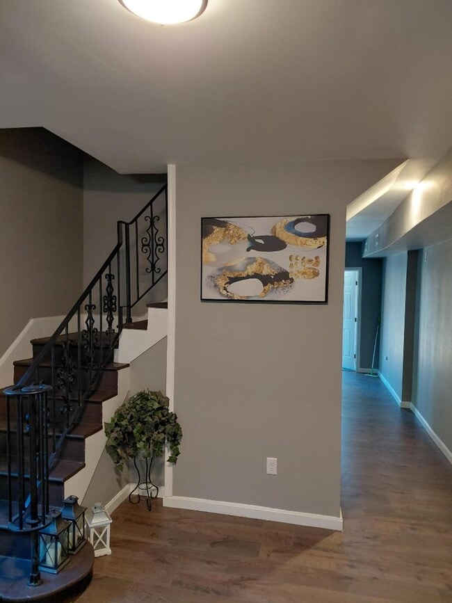 Building Photo - 537 N Mechanic St