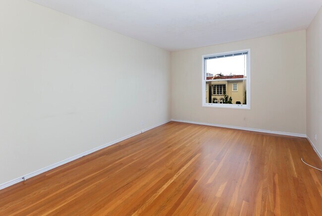 Building Photo - 455 Euclid Ave