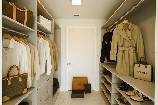 Building Photo - 2000 Metropica Wy