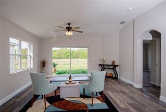 Building Photo - 8002 Carriage Pointe Dr