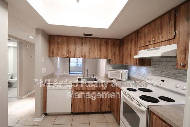 Building Photo - 4957 Puritan Cir