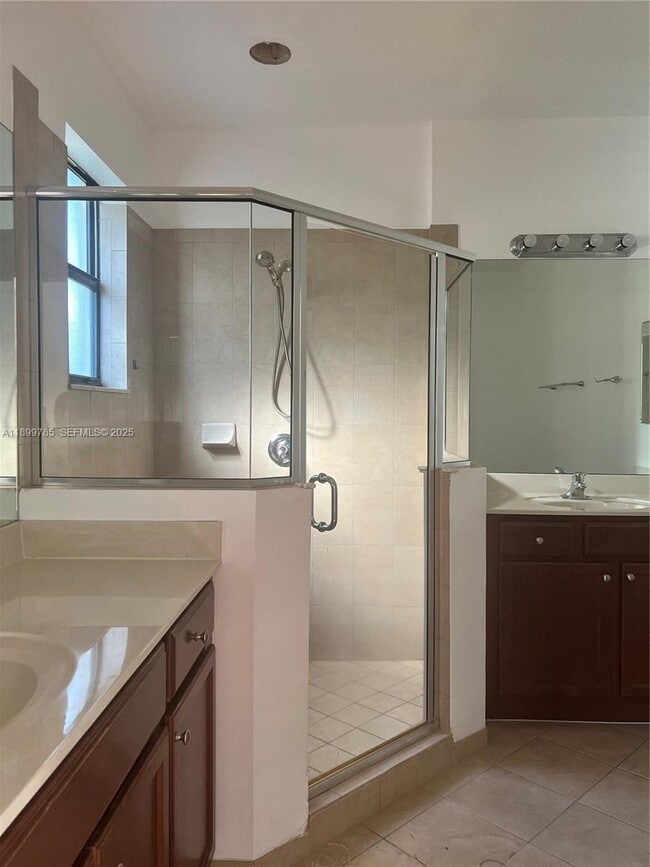 Building Photo - 7166 SW 163rd Pl