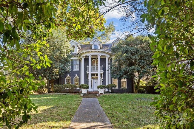 Building Photo - Myers Park - T.R. Lawing Realty, Inc