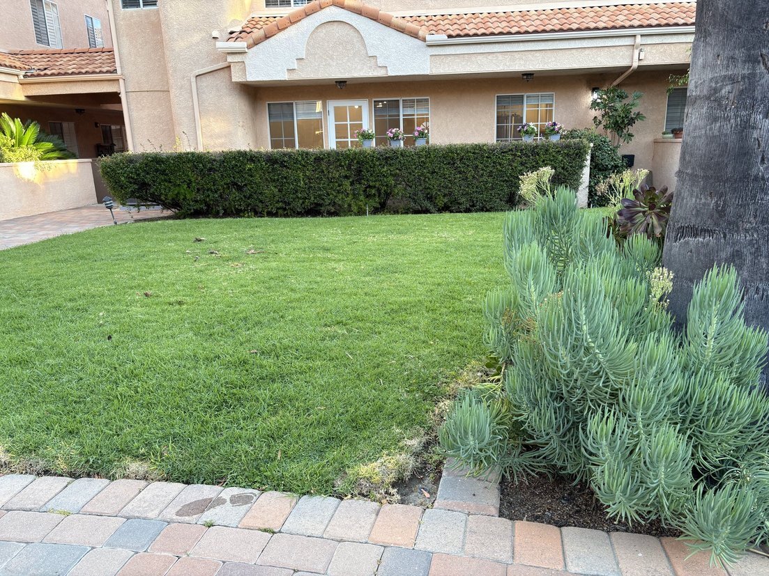 Building Photo - 5200 White Oak Ave