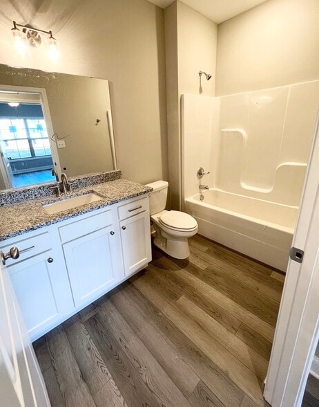 Building Photo - 4938 Worth Way