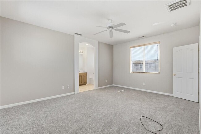 Building Photo - 2803 Crested St