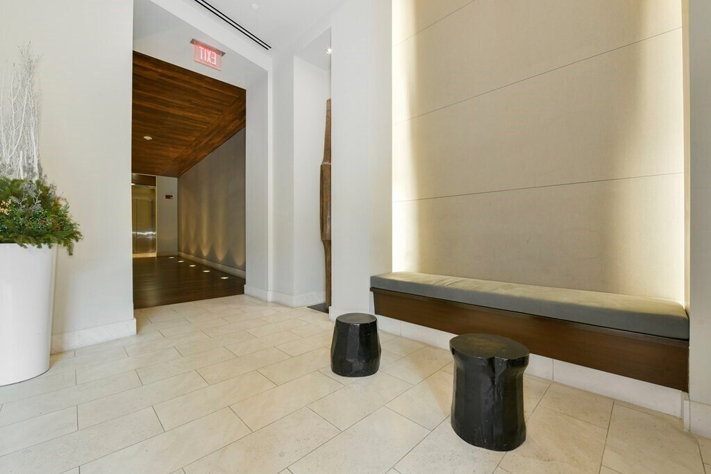 Building Photo - 286 Columbus Ave