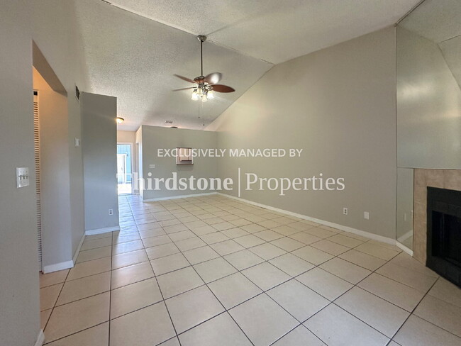 Building Photo - 5143 Indian Lakes Ct