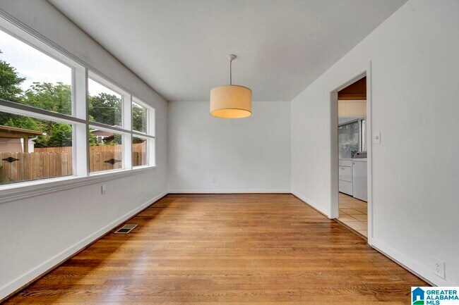 Building Photo - 5321 Crestwood Blvd
