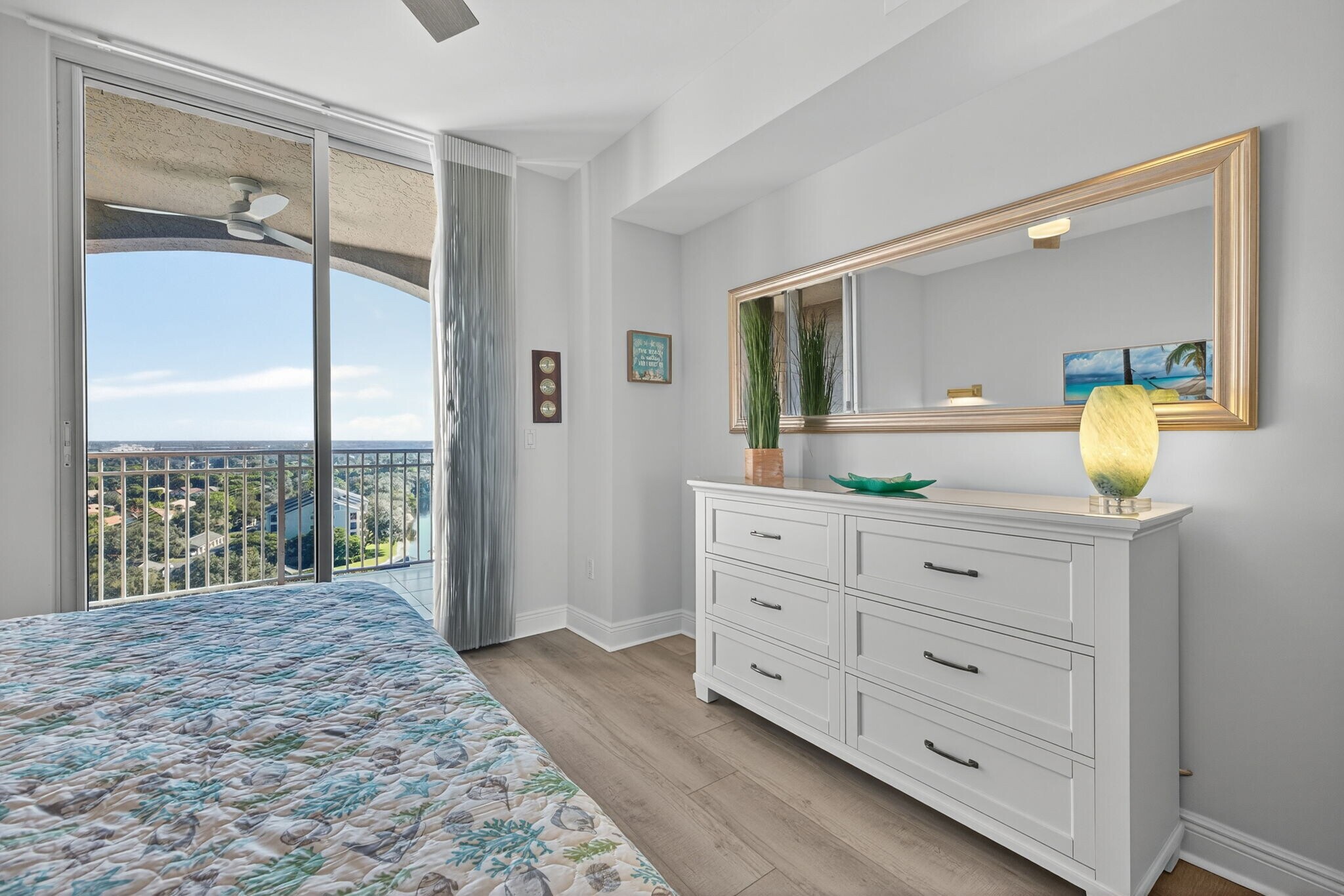 Building Photo - 1001 Arbor Lake Dr