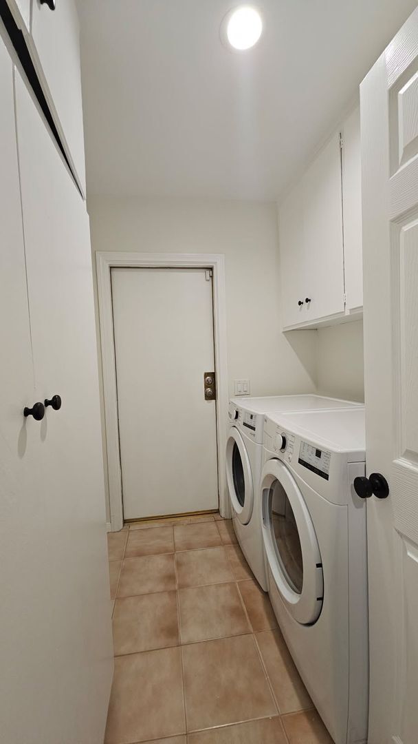 Building Photo - Gorgeous Newly Remodeled 4 Bedroom 2 Bath Home for Rent in West Hills