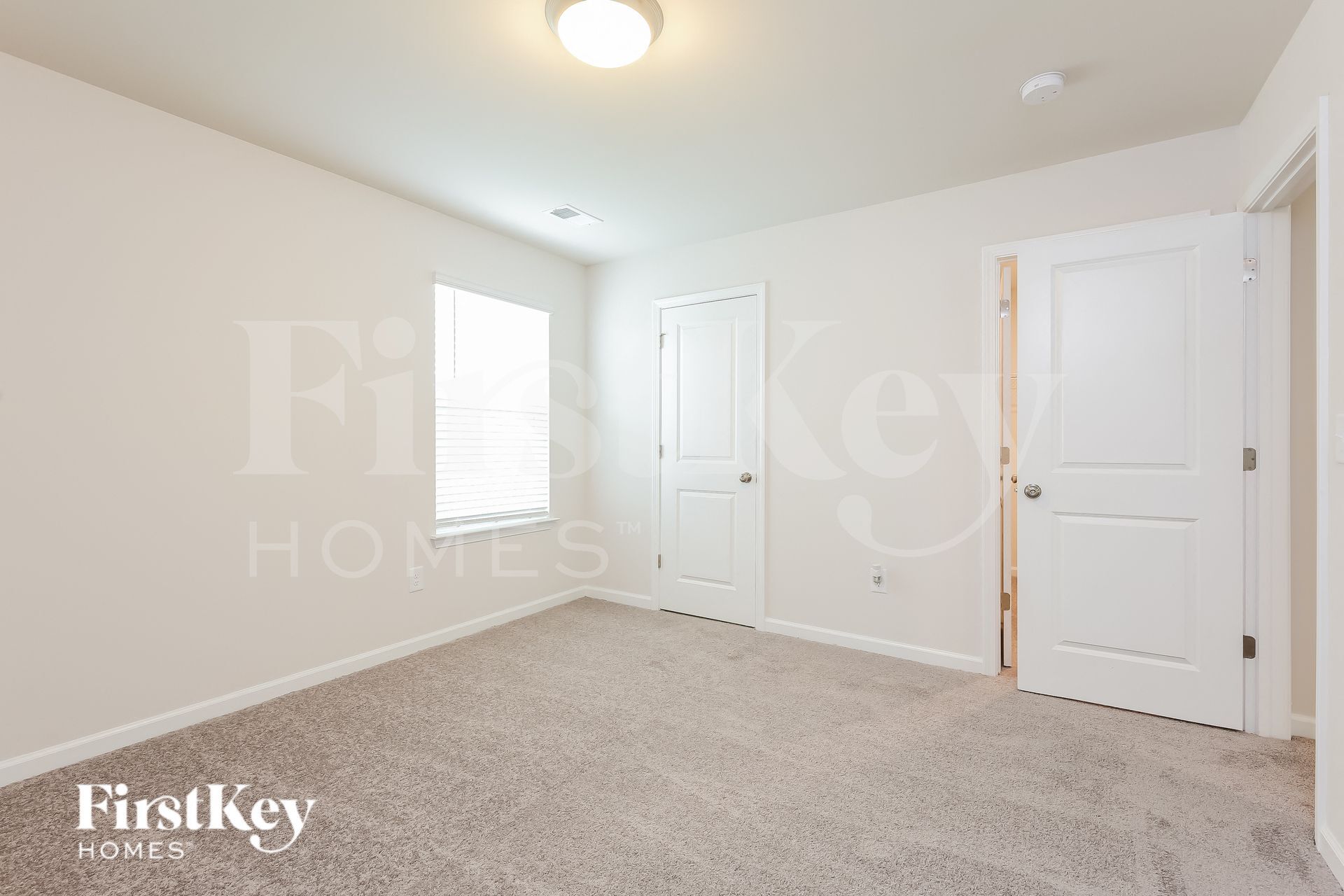 Building Photo - 703 Birchcrest Wy