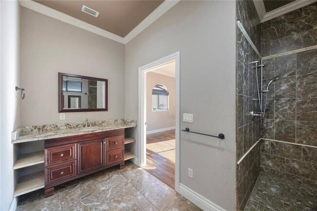 Building Photo - 736 Pruitt Dr