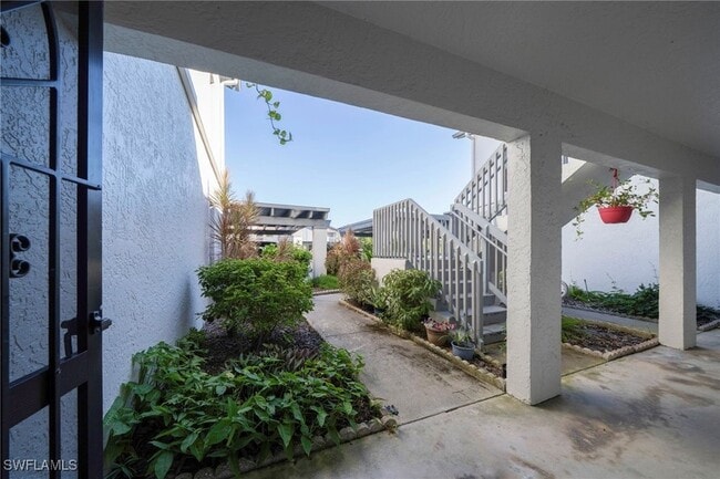 Building Photo - 17456 Woodland Trace Dr