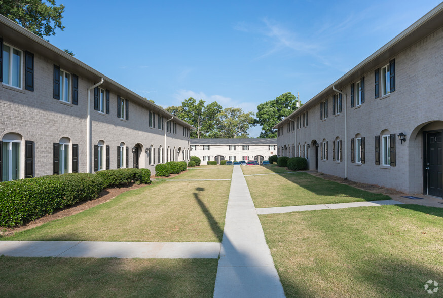 Building Photo - Park Place Townhomes