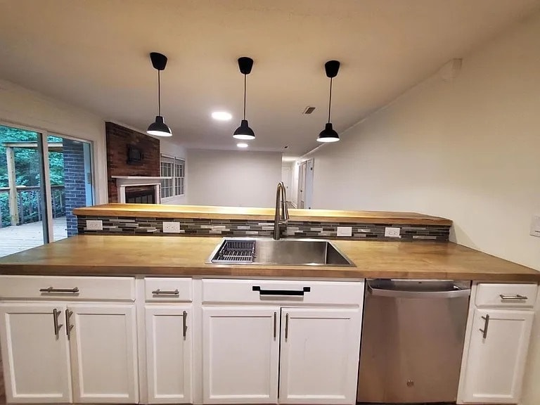 Building Photo - 504 Robin Ln