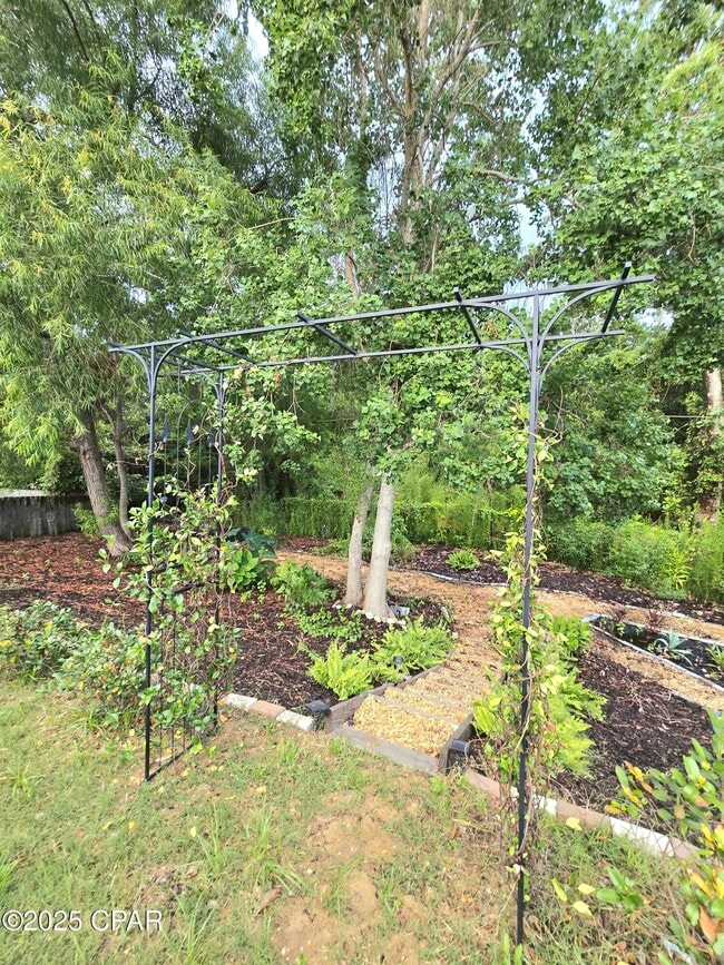 Building Photo - 603 Diamonte Cir