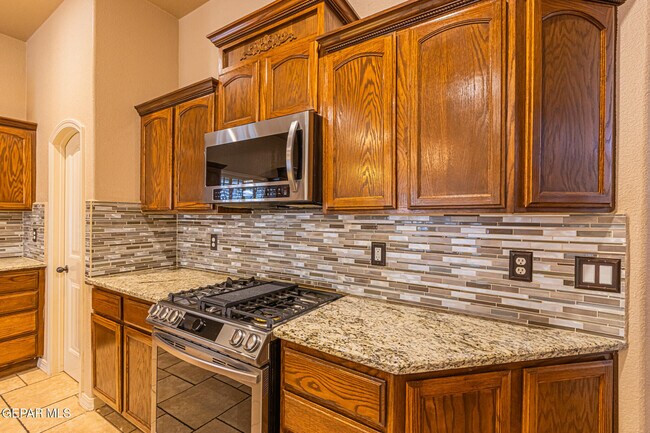 Building Photo - 3849 Tierra Campa Dr