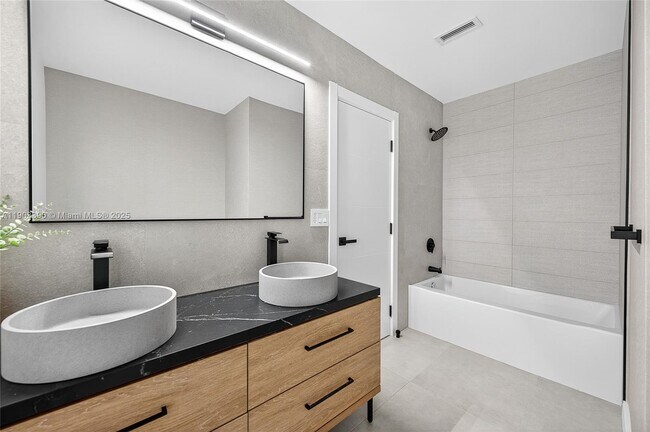 Building Photo - 7865 SW 183rd Terrace