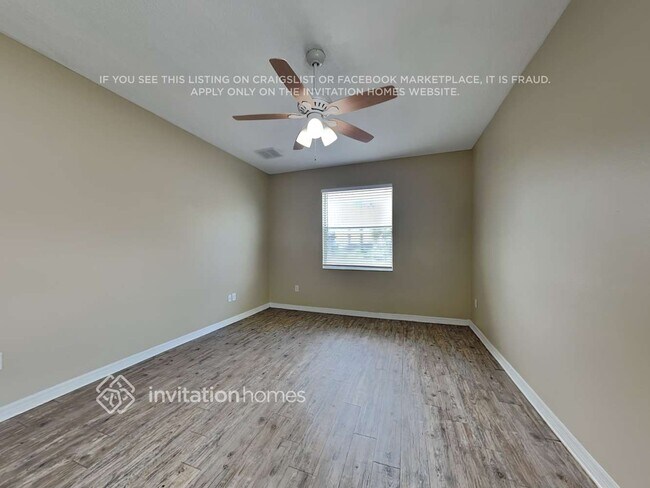 Building Photo - 1812 Oak Pond St