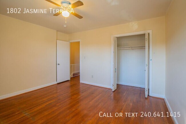 Building Photo - 1802 Jasmine Terrace