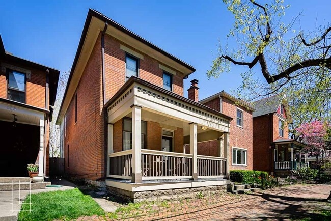 Building Photo - 336 W 1st Ave