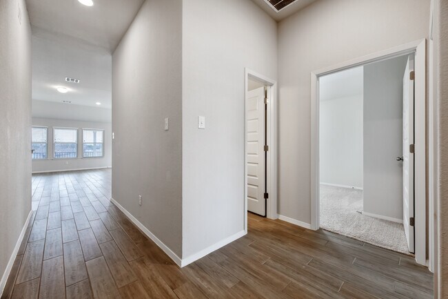 Building Photo - 359 Spiny Lizard Ln