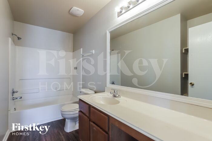 Building Photo - 7934 Tawny Bluff Ct