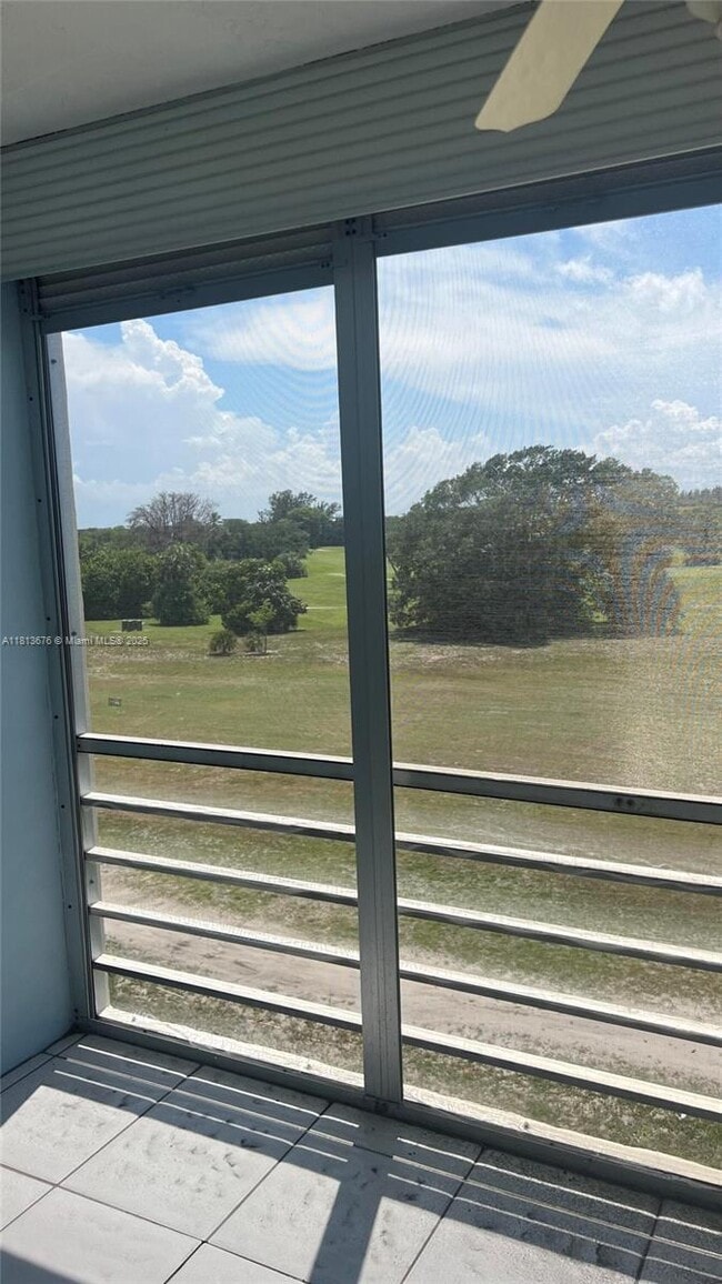 Building Photo - 2671 S Course Dr