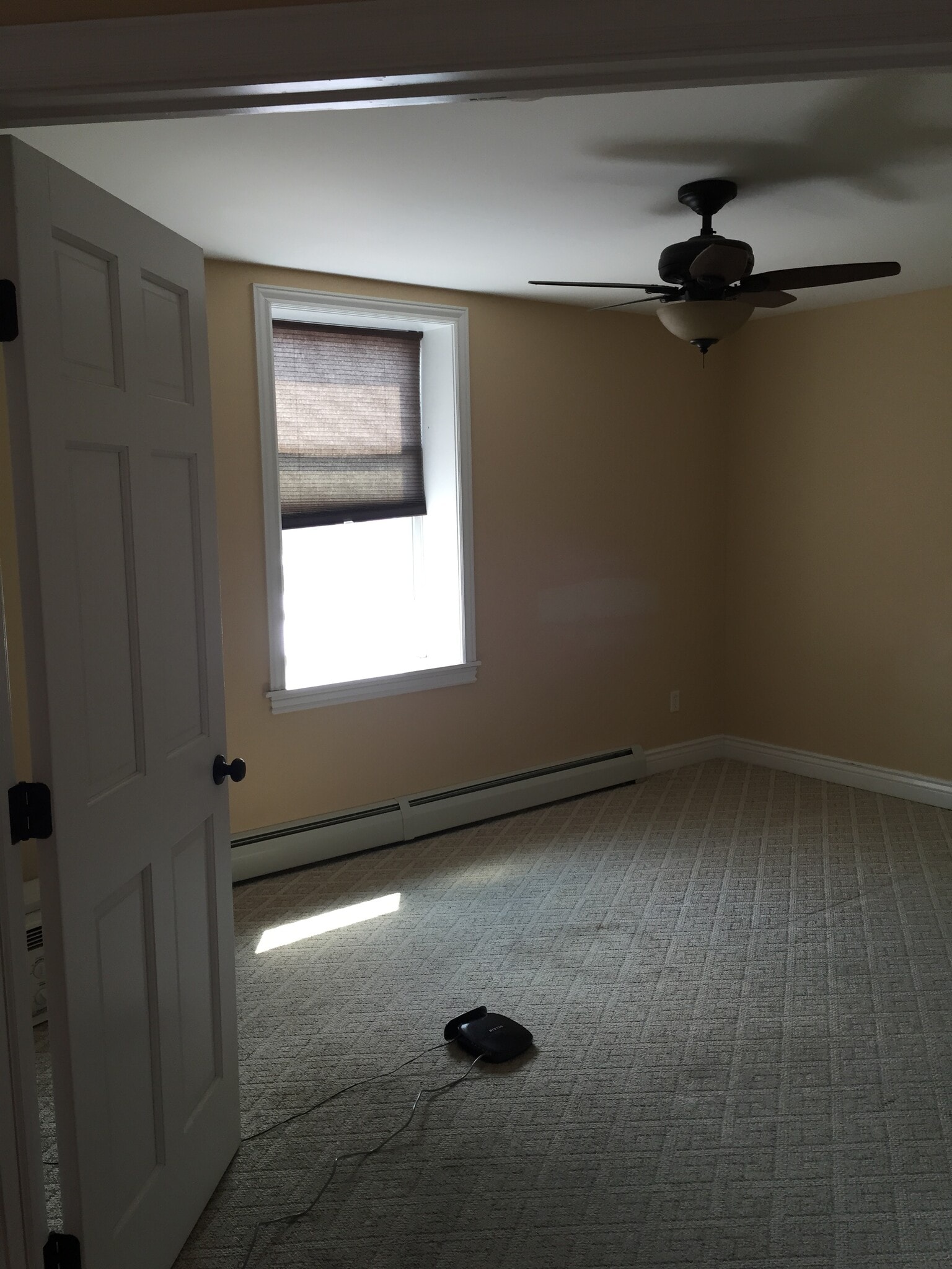 Building Photo - 23 S Main St Apt 5