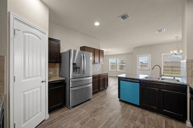 Building Photo - 144 Sulphur River Lp