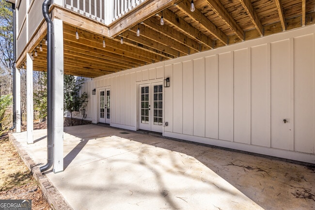 Building Photo - 1131 Pinehurst Dr