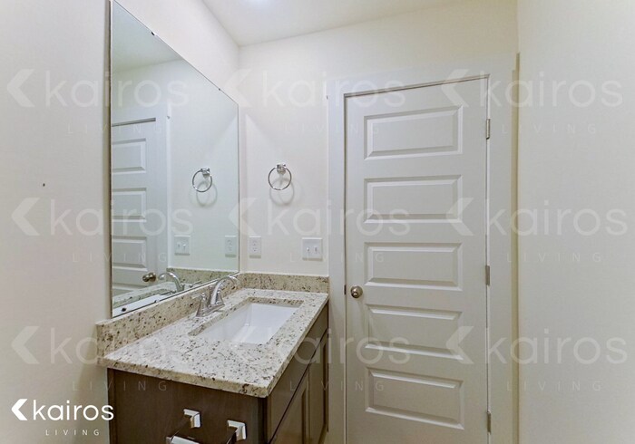 Building Photo - 6100 Taramore Ln NW