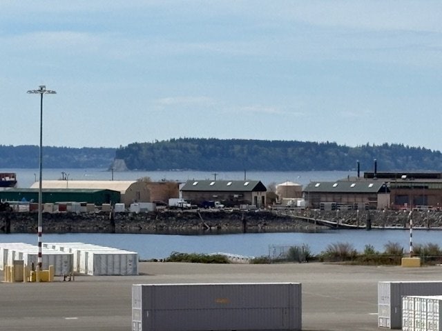 Building Photo - 2601 Grand Ave