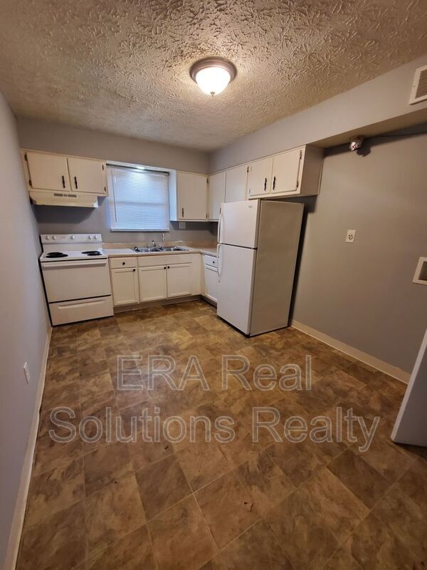 Building Photo - 3475 Courtright Ln