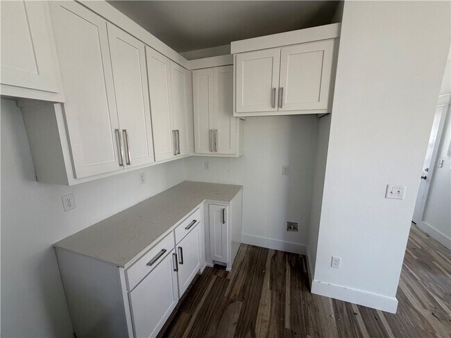 Building Photo - 2091 W Ora Dr