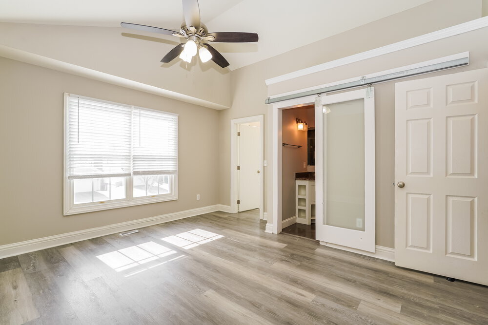 Building Photo - 100 Dakota Ct