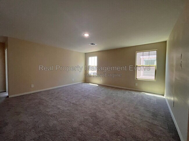 Building Photo - 4617 S 108th Ave