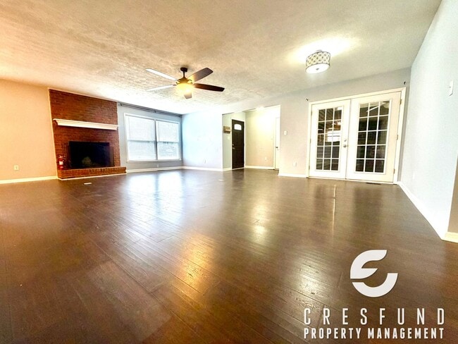 Building Photo - Charming 3 Bedroom 2 Bath Open Concept (Pet Friendly)